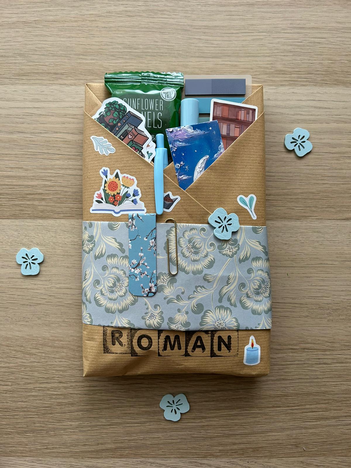 Blind Date with a Book - Blue π